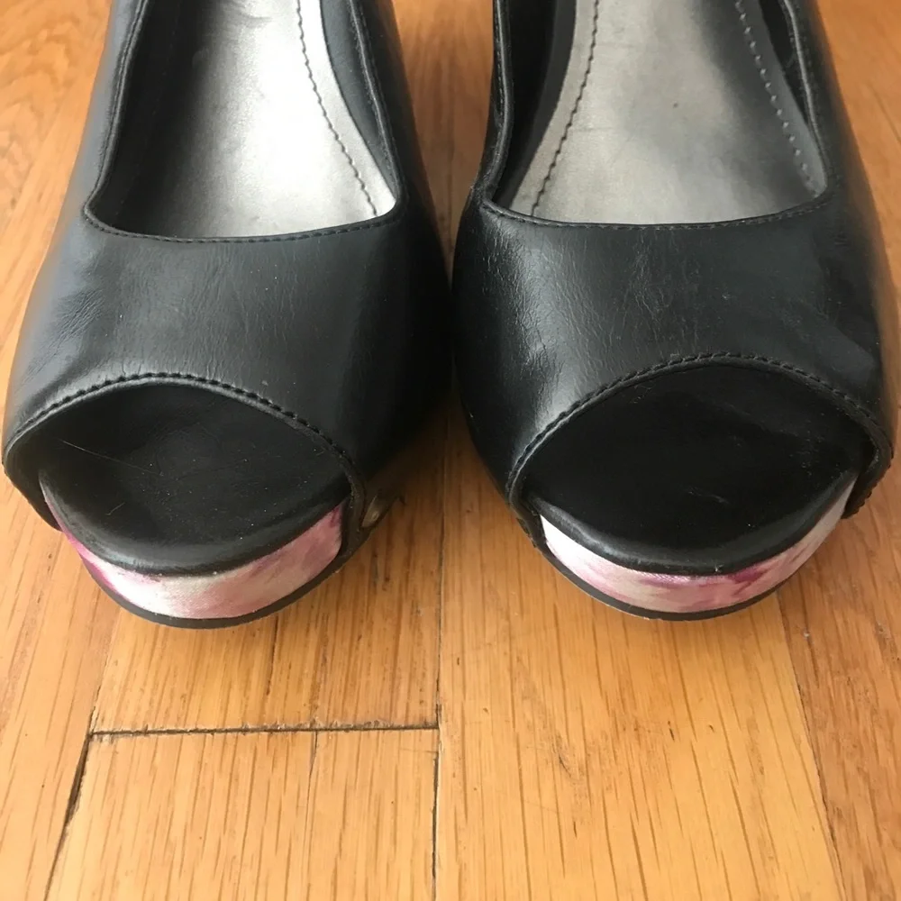Madden Girl by Steve Madden Black Purple Wedge Sandals